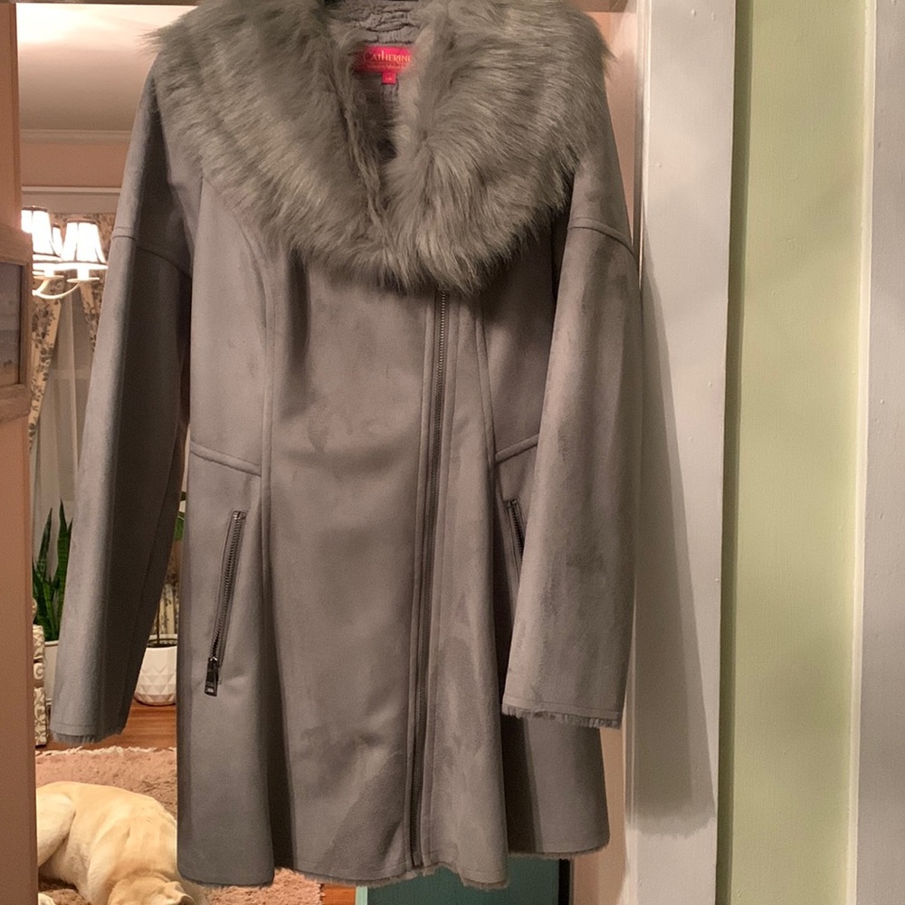 Faux fur collar coat